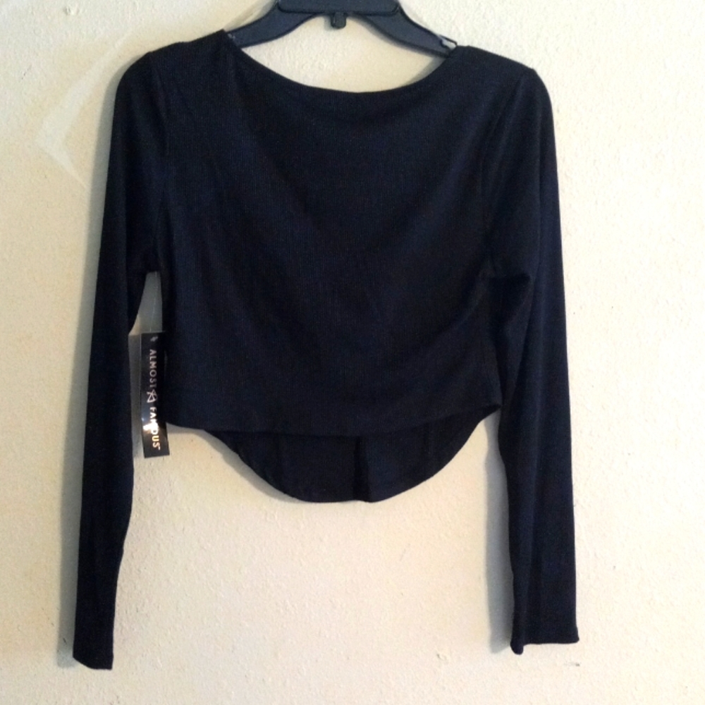 Almost Famous Crop tops long sleeve Size L Color Black - Picture 3 of 5